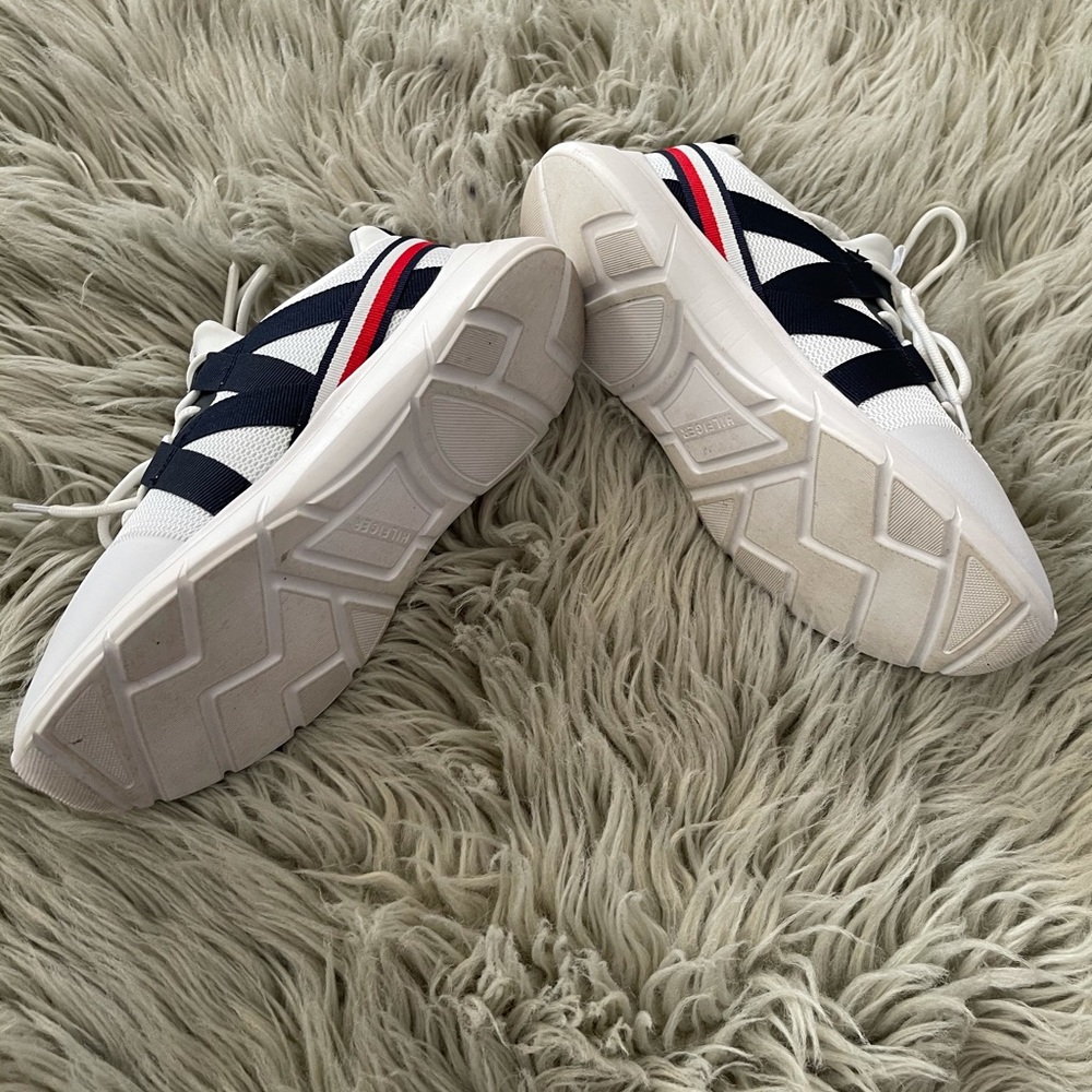 Shoes - Picture 6 of 11